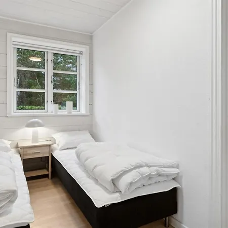 Holiday home Ingert - 1km From The Sea By Interhome *