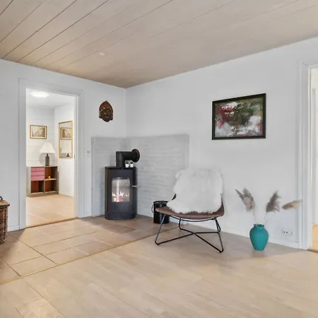 Ingert - 1km From The Sea By Interhome Ferienhaus